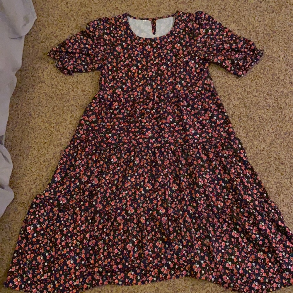 Floral tired dress women’s M